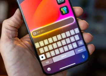 ترجمه زنده تماس و پیام با ایرپادهای اپل