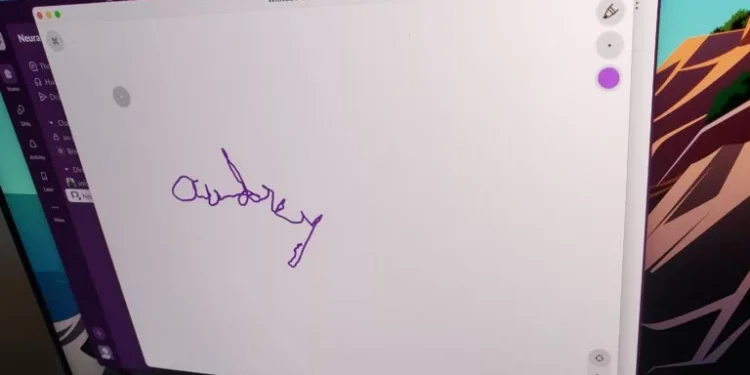 زن فلج، با ذهنش نامش را نوشت
