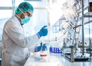 مهندسی بیوتکنولوژی چیست و چطور میتوان وارد این رشته شد؟