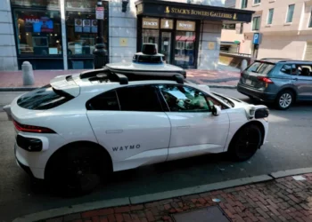 واقعیت سرد تاکسی‌های خودران پشت پرده تبلیغات