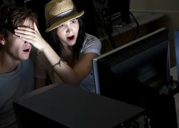 7 اشتباه رایج در انتخاب بهترین فیلم های ایرانی برای تماشا