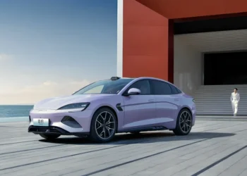BYD Seal 2025؛ سدان برقی با روح دریا