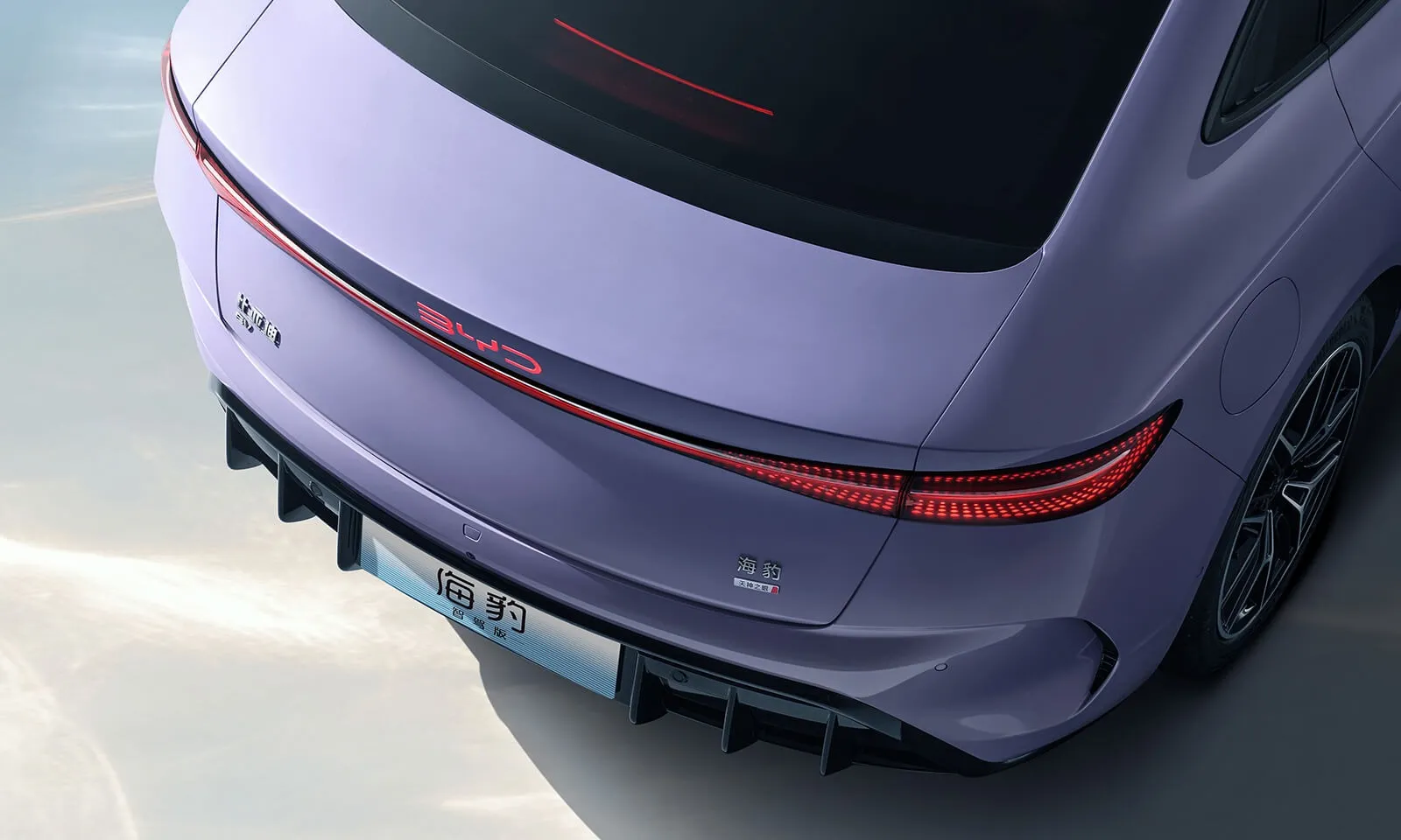 BYD Seal 2025؛ سدان برقی با روح دریا