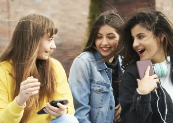 آیا نسل Z خوش‌شانس‌ترین نسل تاریخ است؟ نظر سم آلتمن چیست؟