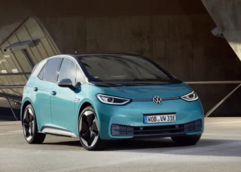 فولکس‌ واگن قدرت ID.3 را با اشتراک می‌فروشد