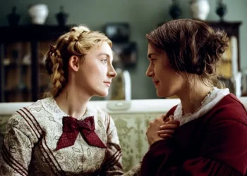 فیلم آمونیت داستان عاشقانه آرام و احساسی مری آنینگ