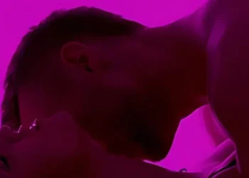 معرفی فیلم The Secret Sex Life of a Single Mom 2014