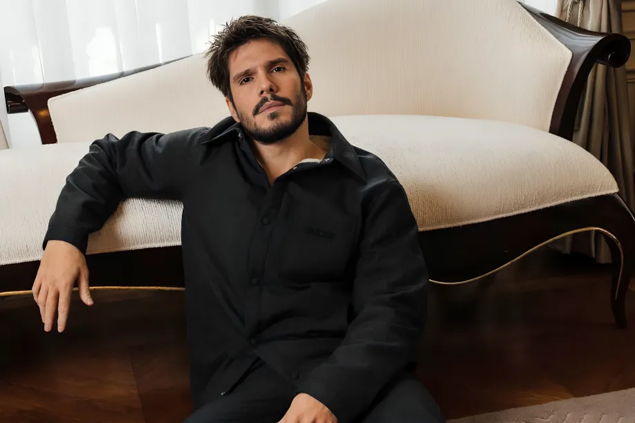 معرفی و داستان فیلم Love at Second Sight؛ عشق در نگاه دوم