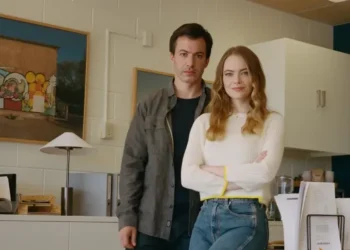 پیشنهاد سریال نفرین (The Curse)؛ چرا باید همین حالا شروعش کنیم؟