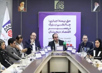 چرا بیمه اجباری رانندگان تاکسی‌های اینترنتی چالش‌زا شده است؟