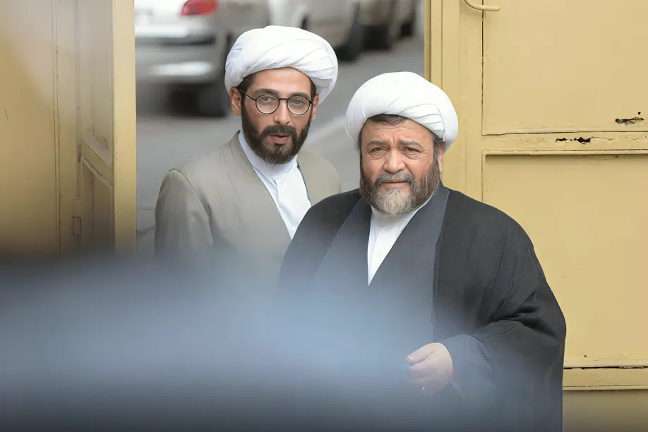 15 فیلم برتر سینمایی طنز ایرانی جدید 1404 از نگاه تماشاگران