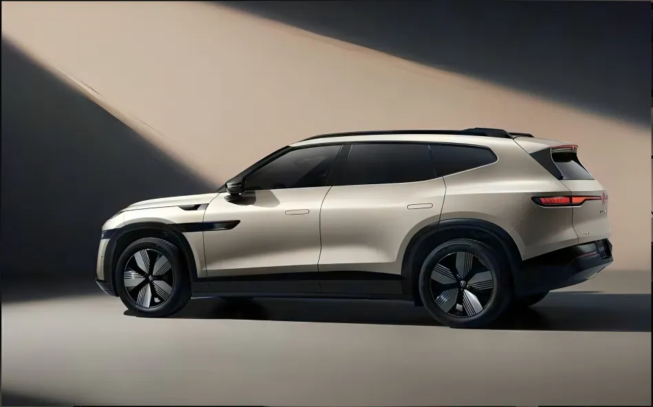 فولکس‌واگن ID.Unyx 08؛ برد 730km و شارژ فوق‌سریع را ببین