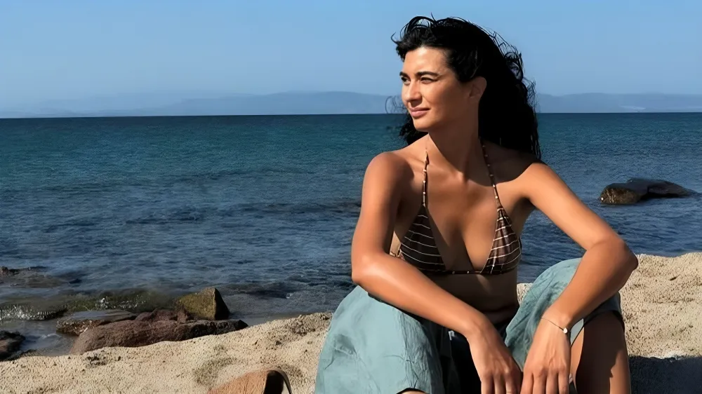 فیلم آقای وحشت 2025 Dehset Bey؛ داستان قاتل عاشق‌ پیشه