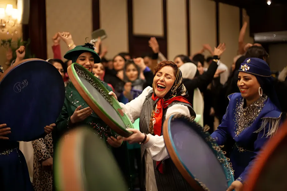 فیلم های پژمان جمشیدی؛ 27 کمدی و درام که نباید از دست داد