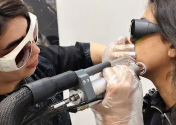 مدرک اپراتور لیزر