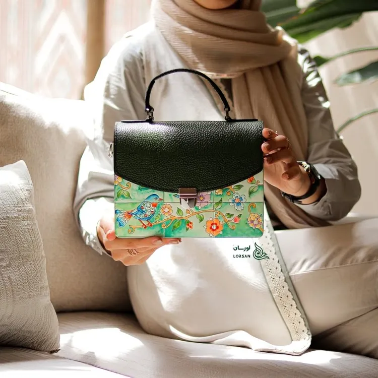 هدیه برای خانم ها