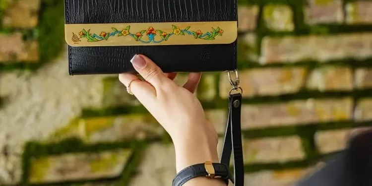 هدیه برای خانم ها