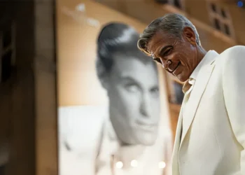 پیشنهاد فیلم جی کلی (Jay Kelly) داستان زندگی ستاره خودشیفته