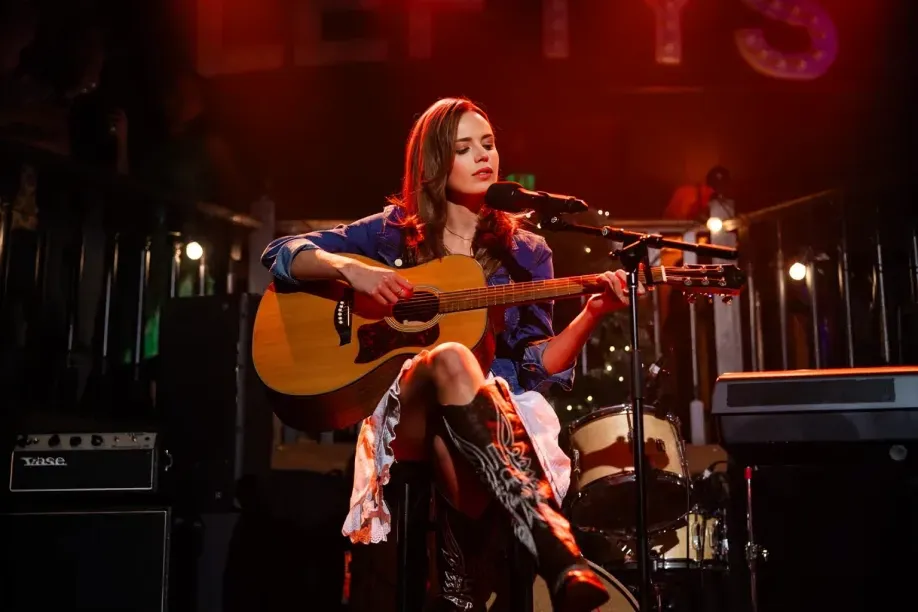 فیلم زیبایی از رنج (Beauty from Pain 2025)