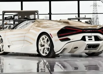 بوگاتی میسترال مروارید کمیاب